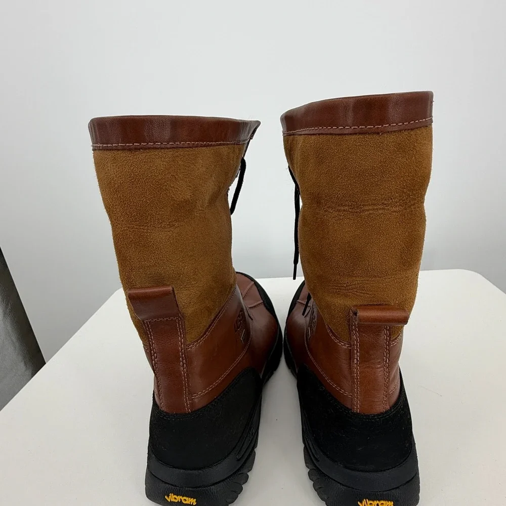 UGG Butte Waterproof Boots Mens 11 Leather & Sheepskin Worchester 5521